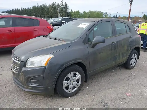 3GNCJKSB5GL215754 2016 CHEVROLET TRAX - Image 2
