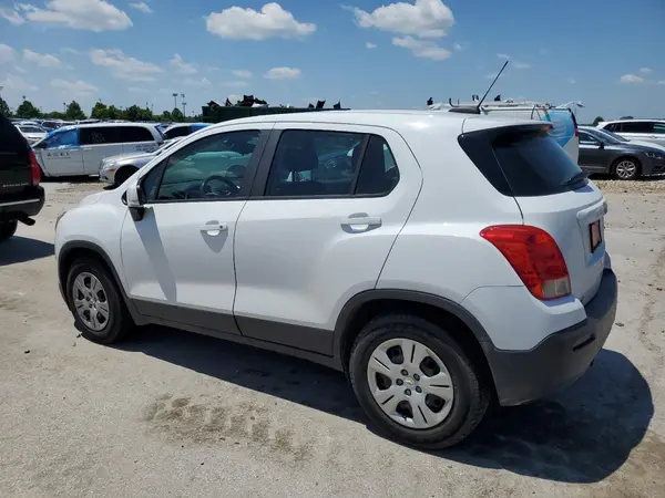 3GNCJKSB5GL258426 2016 CHEVROLET TRAX - Image 2