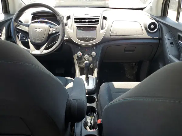 3GNCJKSB5GL258426 2016 CHEVROLET TRAX - Image 8