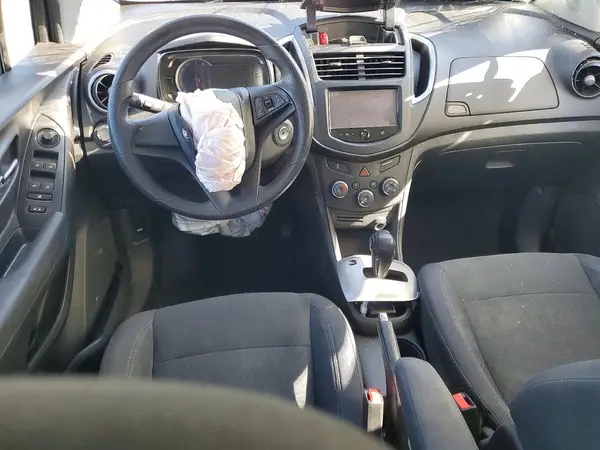3GNCJKSB5GL271001 2016 CHEVROLET TRAX - Image 8