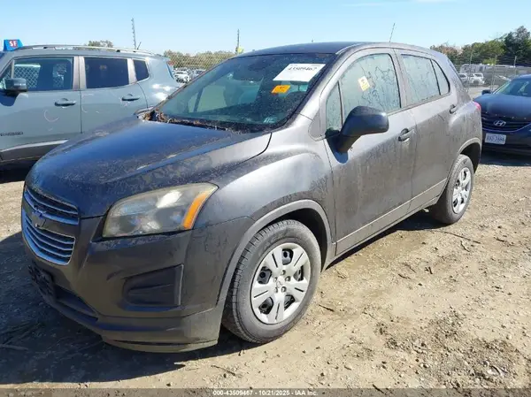 3GNCJKSB5GL276246 2016 CHEVROLET TRAX - Image 2