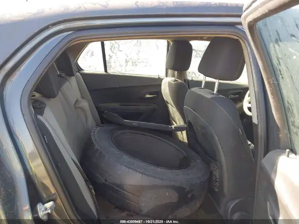 3GNCJKSB5GL276246 2016 CHEVROLET TRAX - Image 8