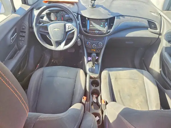 3GNCJKSB5HL147781 2017 CHEVROLET TRAX - Image 8