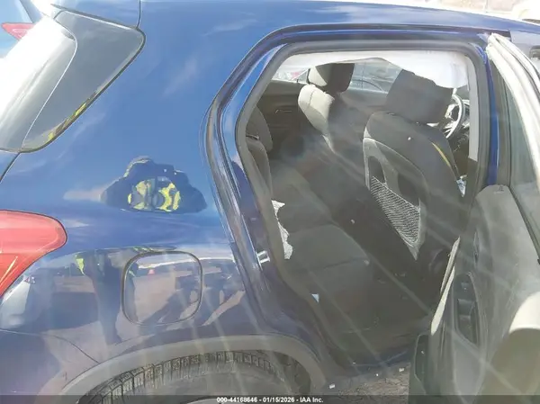 3GNCJKSB5HL148994 2017 CHEVROLET TRAX - Image 8