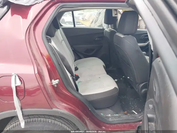 3GNCJKSB5HL179453 2017 CHEVROLET TRAX - Image 8