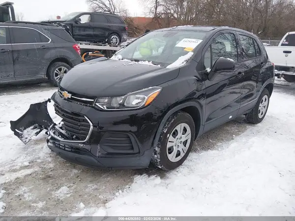 3GNCJKSB5HL189786 2017 CHEVROLET TRAX - Image 2