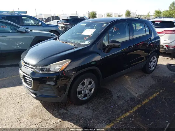 3GNCJKSB5HL192963 2017 CHEVROLET TRAX - Image 2