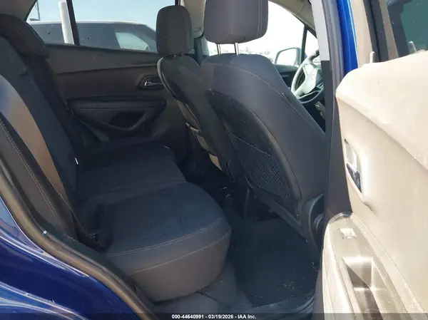 3GNCJKSB5HL206814 2017 CHEVROLET TRAX - Image 8