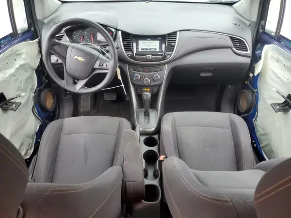3GNCJKSB5HL209227 2017 CHEVROLET TRAX - Image 8