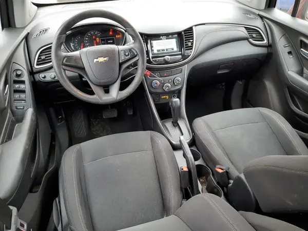 3GNCJKSB5HL217537 2017 CHEVROLET TRAX - Image 8