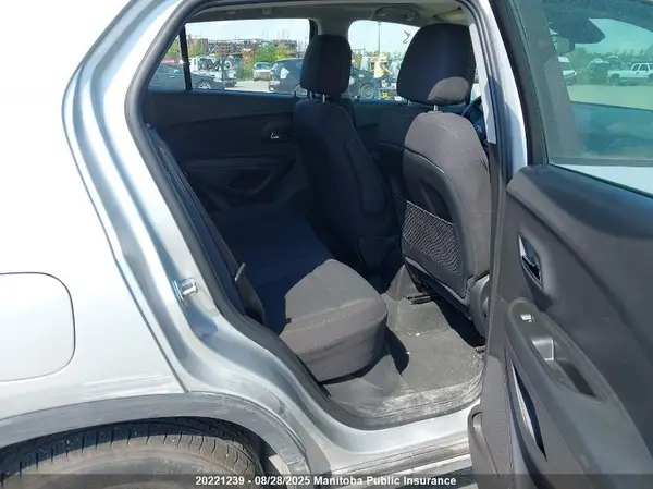 3GNCJKSB5HL246388 2017 CHEVROLET TRAX - Image 8