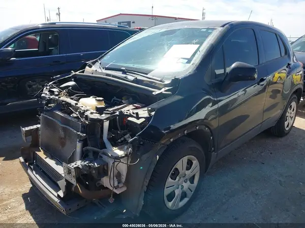 3GNCJKSB5HL249226 2017 CHEVROLET TRAX - Image 2