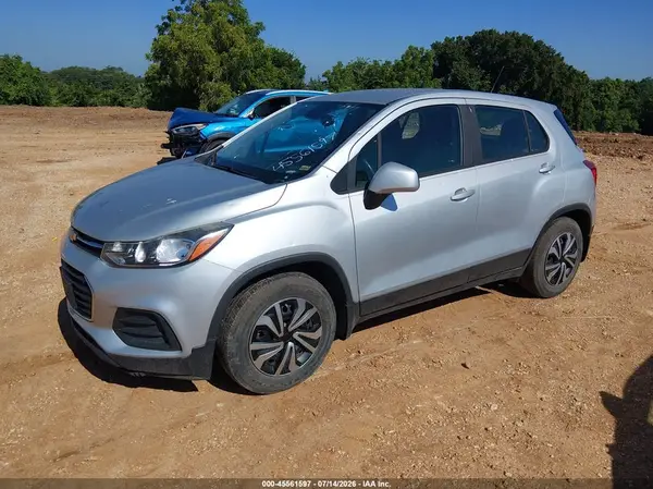 3GNCJKSB5HL256936 2017 CHEVROLET TRAX - Image 2