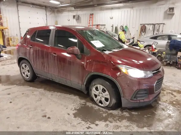 3GNCJKSB5HL268603 2017 CHEVROLET TRAX - Image 1