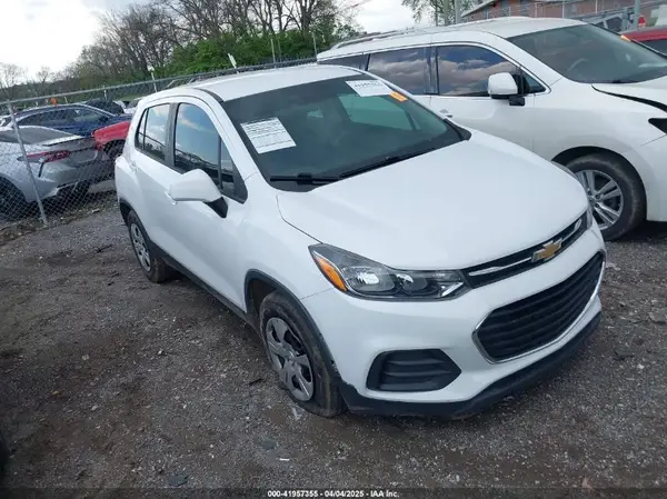 3GNCJKSB5HL269217 2017 CHEVROLET TRAX - Image 1