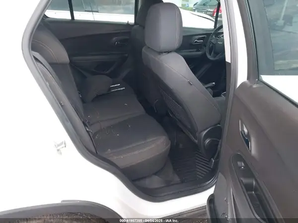 3GNCJKSB5HL269217 2017 CHEVROLET TRAX - Image 8