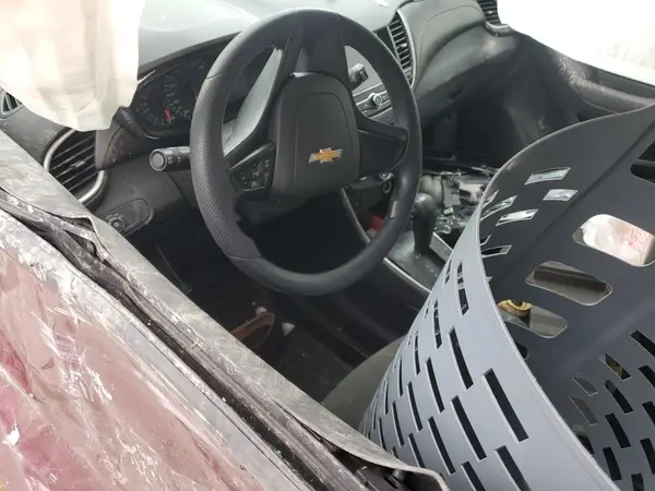3GNCJKSB5HL272358 2017 CHEVROLET TRAX - Image 8