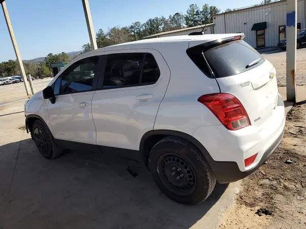 3GNCJKSB5HL274305 2017 CHEVROLET TRAX - Image 2