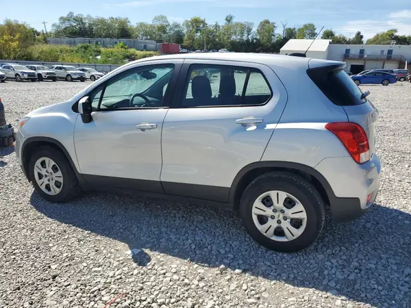 3GNCJKSB5HL274871 2017 CHEVROLET TRAX - Image 2