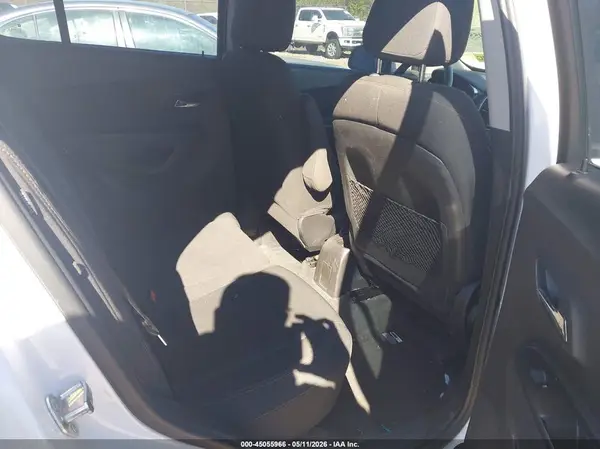 3GNCJKSB5HL281979 2017 CHEVROLET TRAX - Image 8