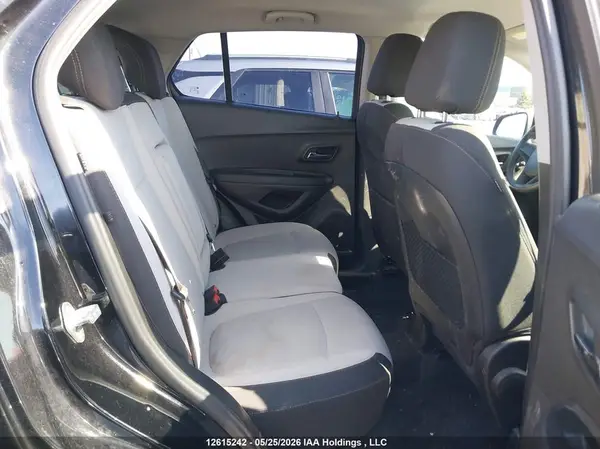 3GNCJKSB5HL288754 2017 CHEVROLET TRAX - Image 8