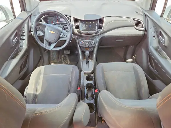 3GNCJKSB5JL191186 2018 CHEVROLET TRAX - Image 8