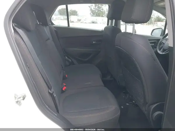 3GNCJKSB5JL230360 2018 CHEVROLET TRAX - Image 8