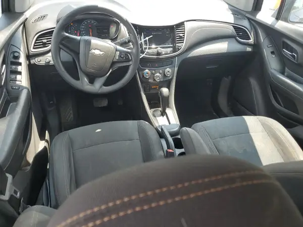 3GNCJKSB5JL292633 2018 CHEVROLET TRAX - Image 8
