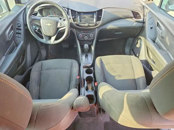 3GNCJKSB5JL309804 2018 CHEVROLET TRAX - Image 8