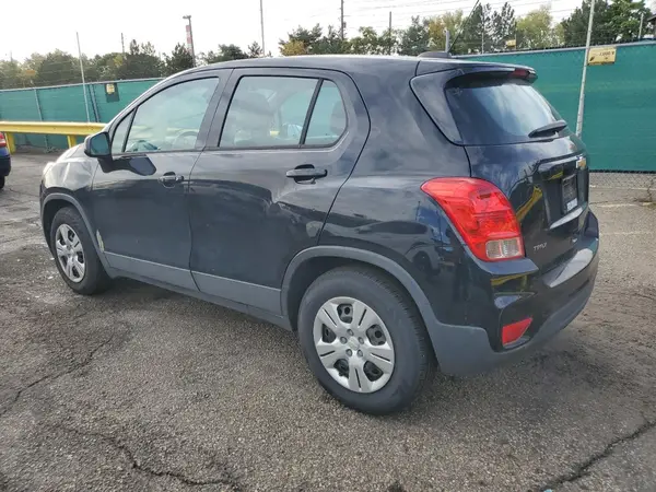 3GNCJKSB5JL311052 2018 CHEVROLET TRAX - Image 2