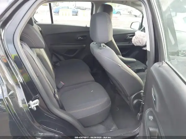 3GNCJKSB5JL314405 2018 CHEVROLET TRAX - Image 8