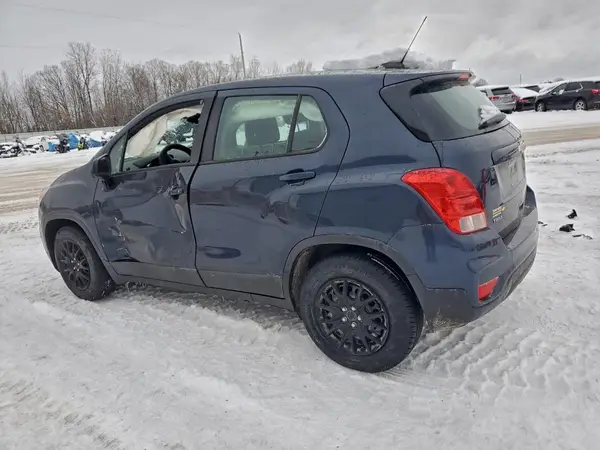 3GNCJKSB5JL332998 2018 CHEVROLET TRAX - Image 2