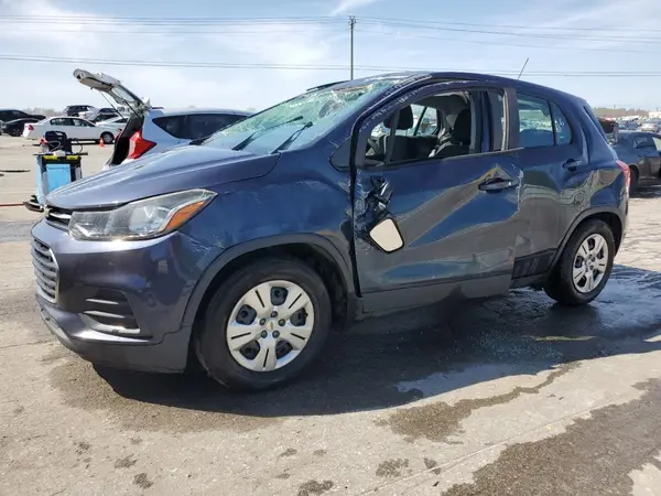3GNCJKSB5JL341586 2018 CHEVROLET TRAX - Image 1