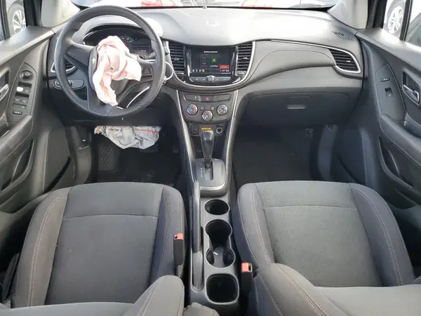 3GNCJKSB5JL355102 2018 CHEVROLET TRAX - Image 8
