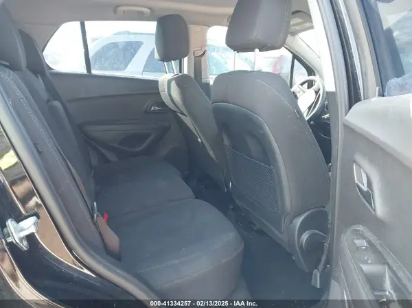 3GNCJKSB5JL356878 2018 CHEVROLET TRAX - Image 8