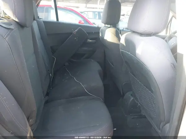3GNCJKSB5JL370232 2018 CHEVROLET TRAX - Image 8