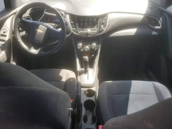 3GNCJKSB5JL380338 2018 CHEVROLET TRAX - Image 8