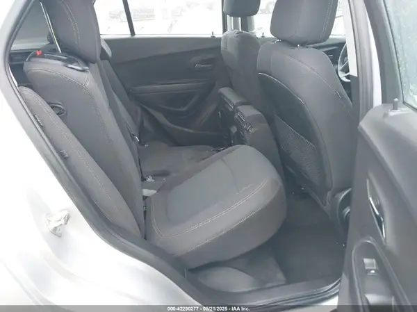 3GNCJKSB5JL386382 2018 CHEVROLET TRAX - Image 8