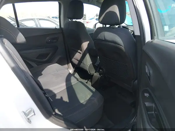 3GNCJKSB5JL416139 2018 CHEVROLET TRAX - Image 8