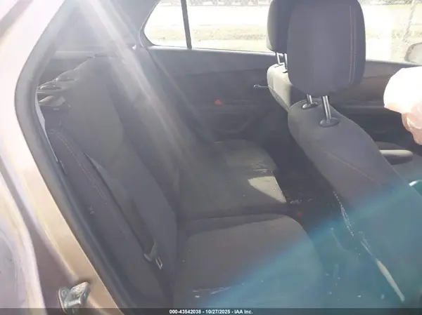 3GNCJKSB5JL417419 2018 CHEVROLET TRAX - Image 8