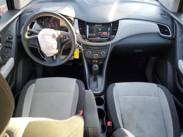3GNCJKSB5KL117767 2019 CHEVROLET TRAX - Image 8