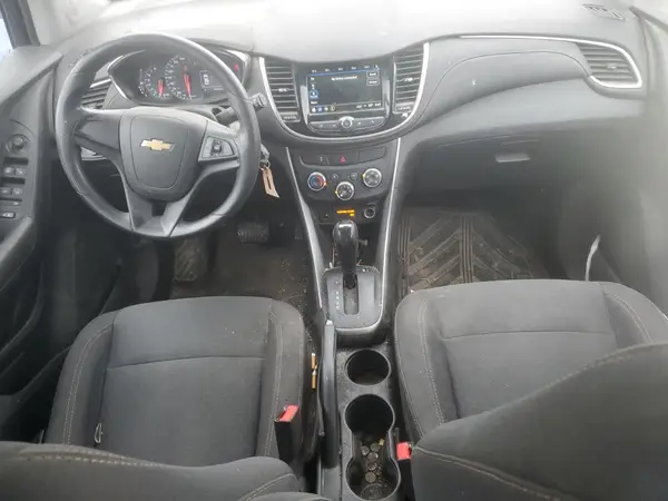 3GNCJKSB5KL133841 2019 CHEVROLET TRAX - Image 8