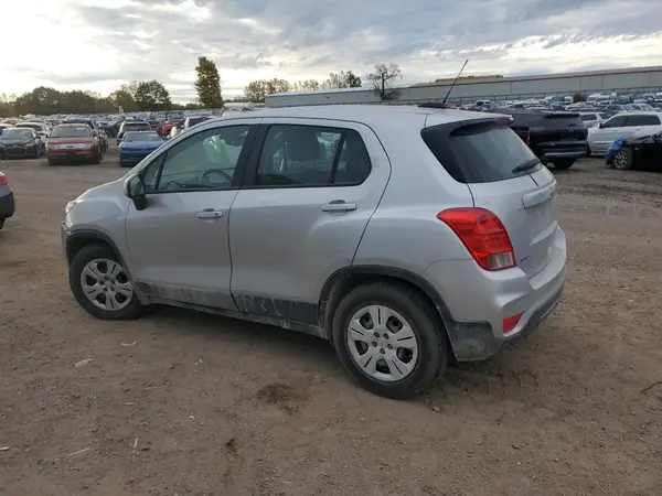 3GNCJKSB5KL139820 2019 CHEVROLET TRAX - Image 2