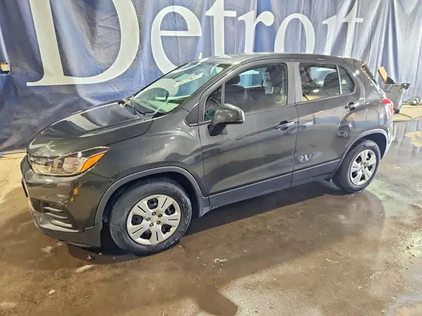 3GNCJKSB5KL152745 2019 CHEVROLET TRAX - Image 1