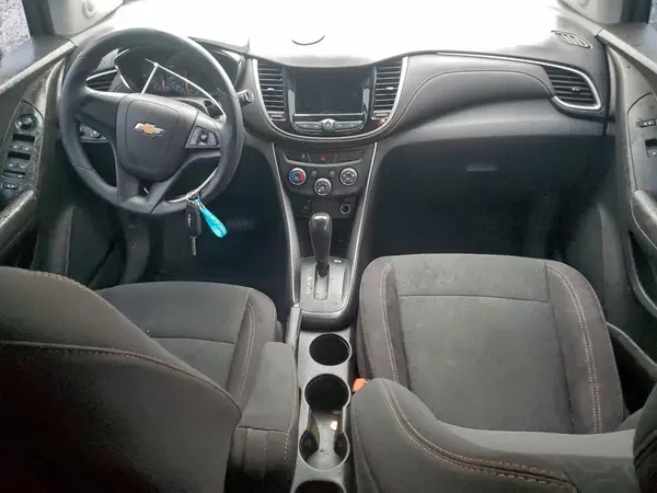 3GNCJKSB5KL161803 2019 CHEVROLET TRAX - Image 8