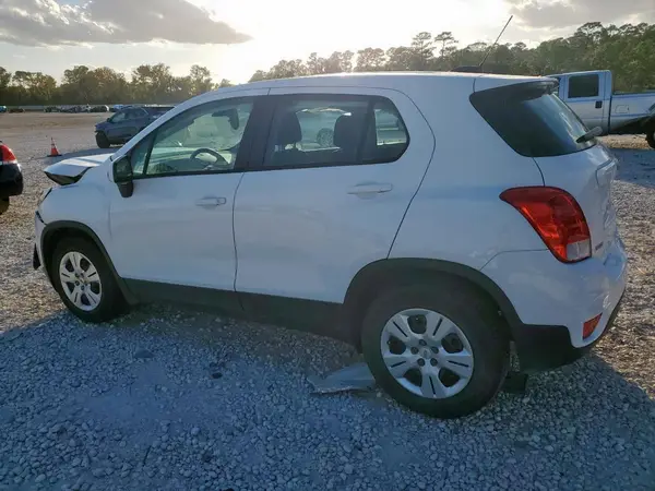 3GNCJKSB5KL164989 2019 CHEVROLET TRAX - Image 2