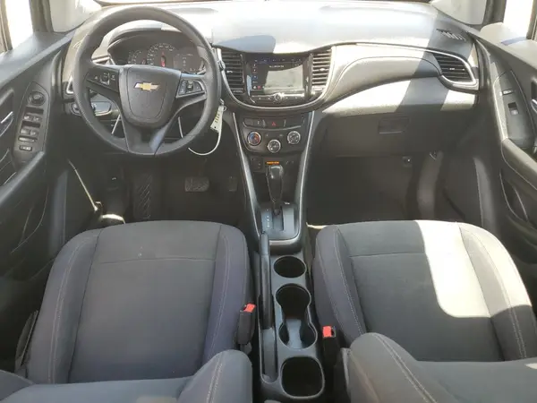 3GNCJKSB5KL168752 2019 CHEVROLET TRAX - Image 8