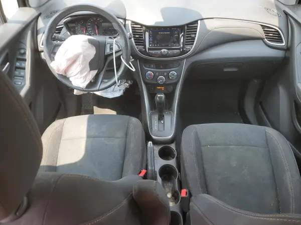 3GNCJKSB5KL168783 2019 CHEVROLET TRAX - Image 8