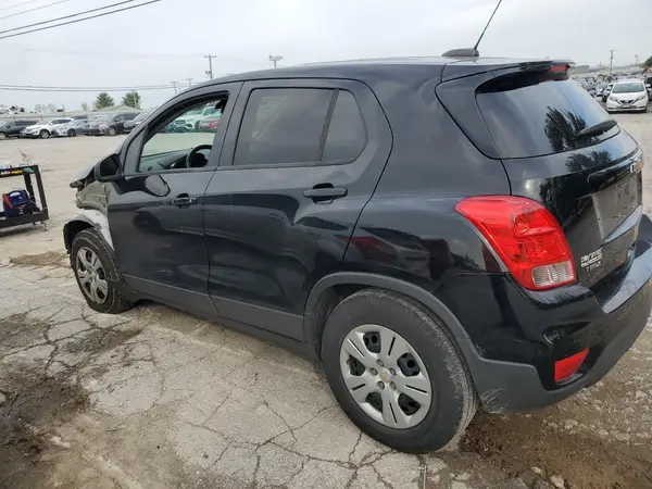 3GNCJKSB5KL183767 2019 CHEVROLET TRAX - Image 2