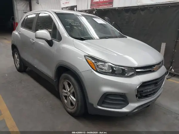3GNCJKSB5KL189469 2019 CHEVROLET TRAX - Image 1